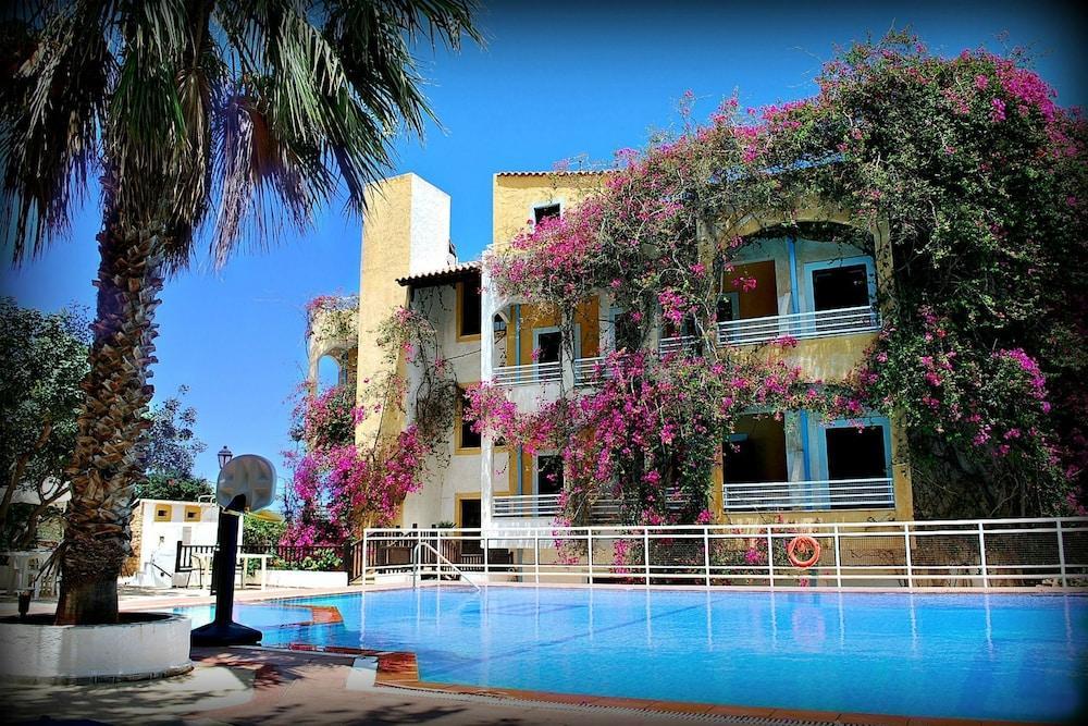 Iliostasi Beach Apartments Херсонісос Екстер'єр фото