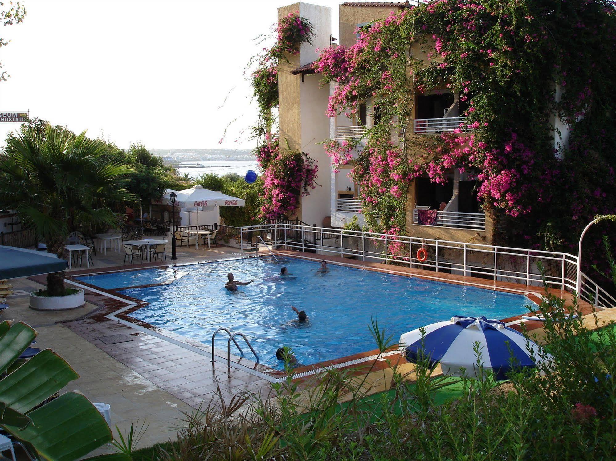 Iliostasi Beach Apartments Херсонісос Екстер'єр фото