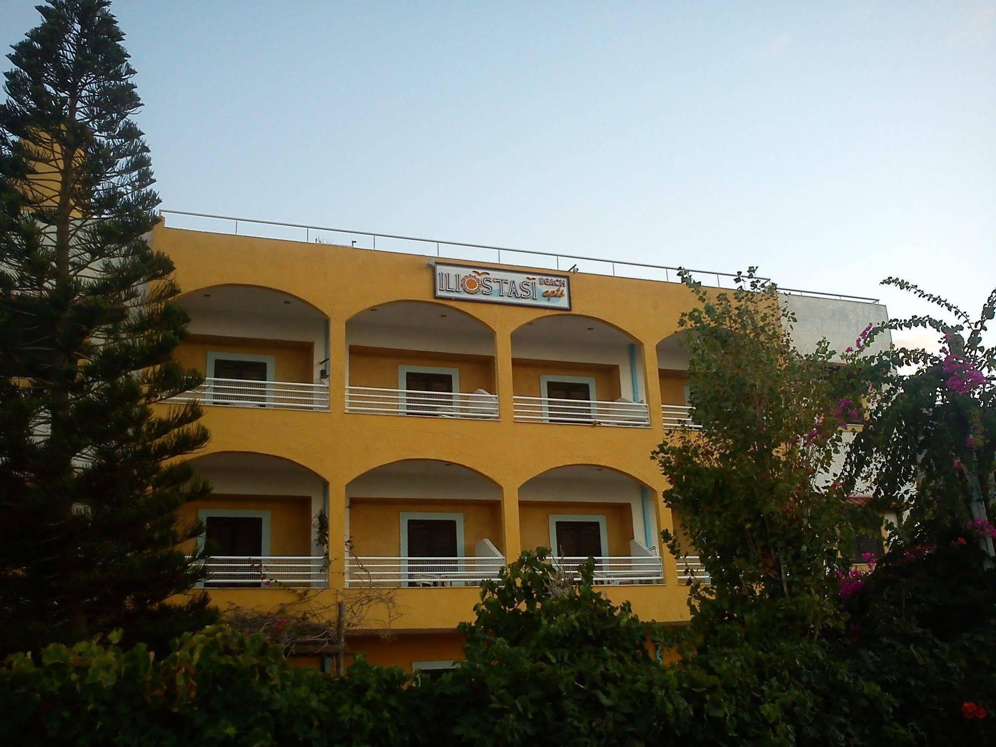 Iliostasi Beach Apartments Херсонісос Екстер'єр фото