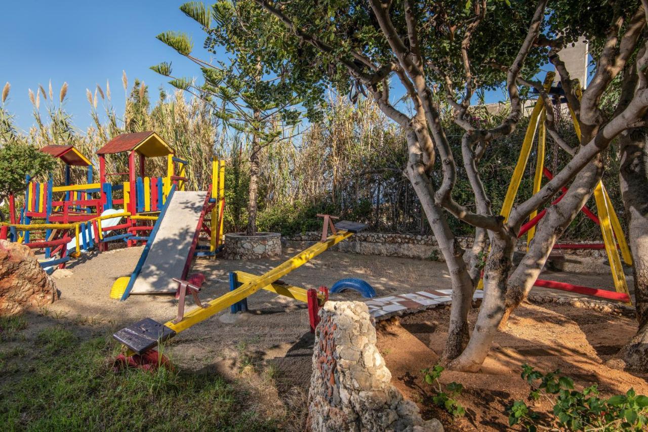 Iliostasi Beach Apartments Херсонісос Екстер'єр фото
